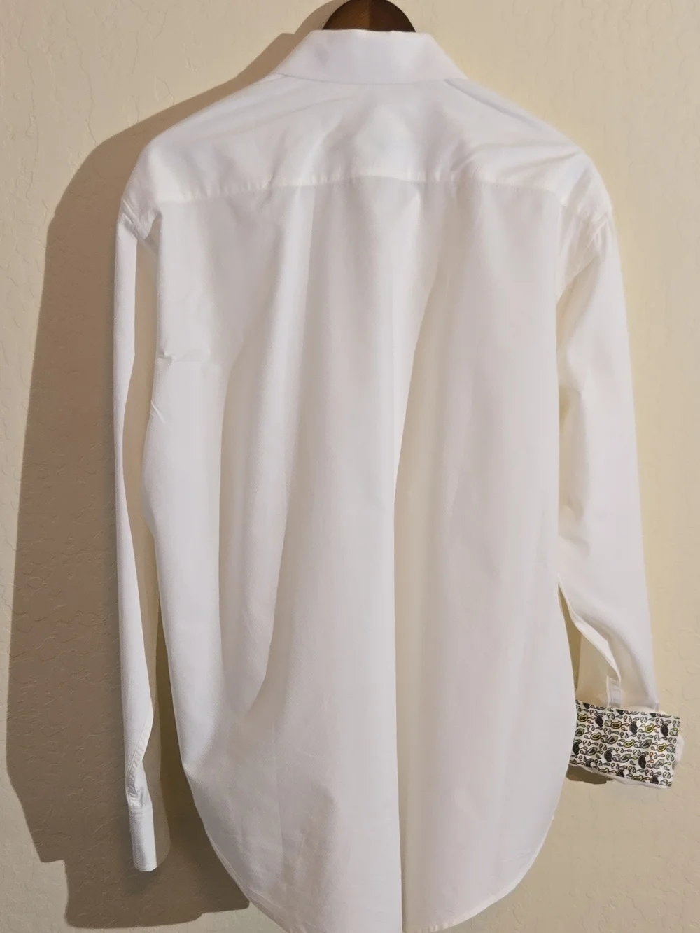 Robert Graham crisp white